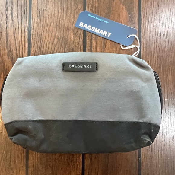 BAGSMART Other - Best Bagsmart Grey and Black Travel Tech Gadget, Jewelry, MakeUp, Bag
